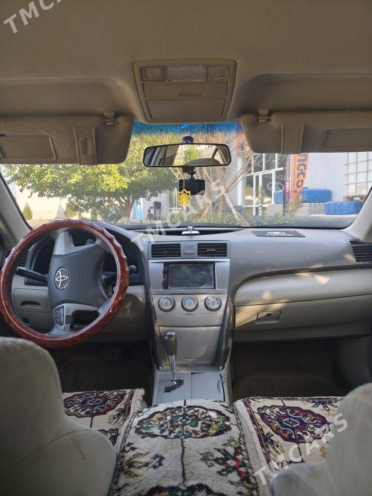 Toyota Camry 2010 - 180 000 TMT - Губадаг - img 3