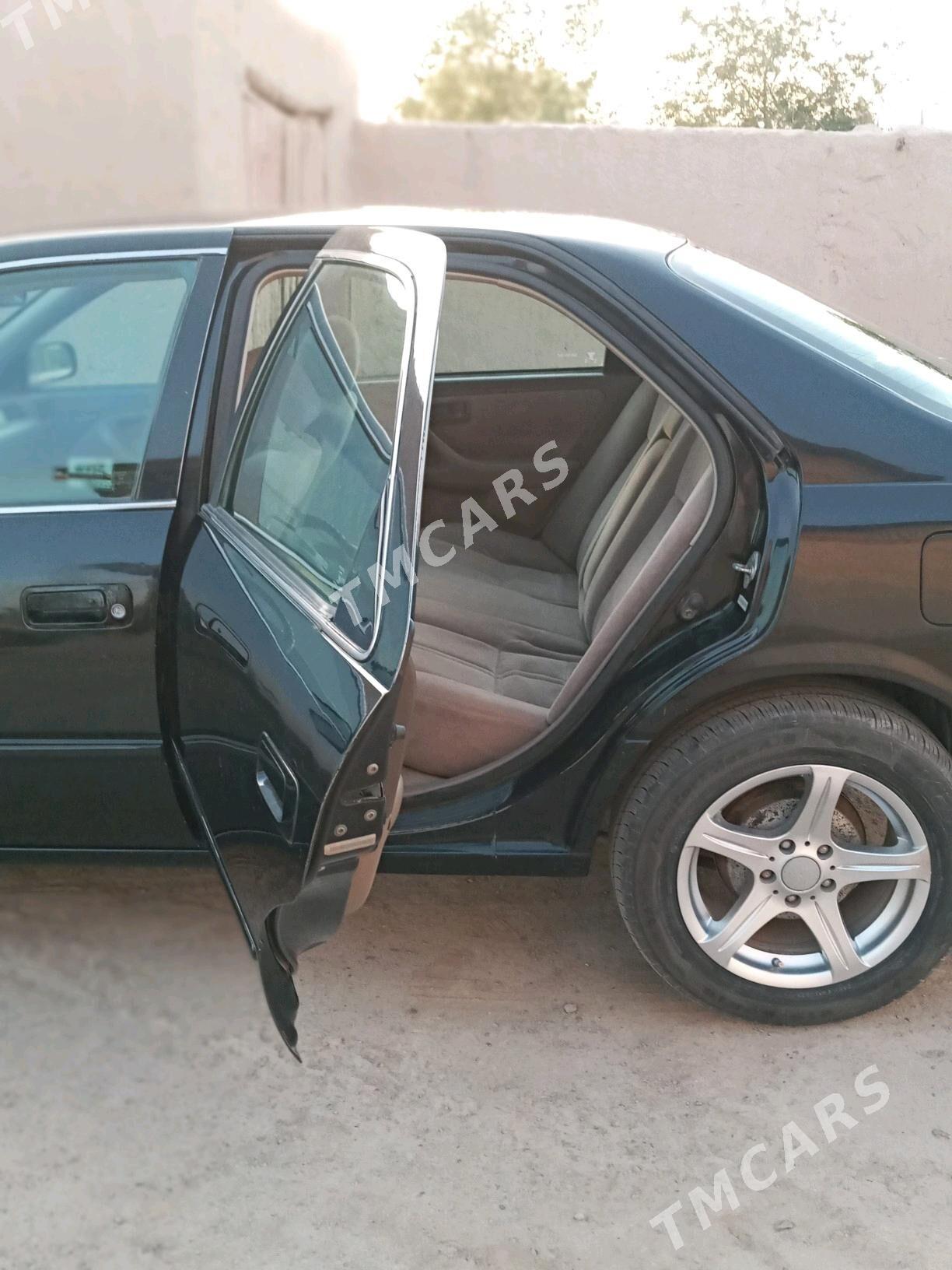 Toyota Camry 1997 - 107 000 TMT - Гурбансолтан Едже - img 5