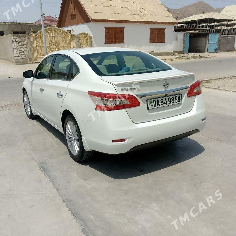 Nissan Sentra 2013 - 135 000 TMT - Балканабат - img 2