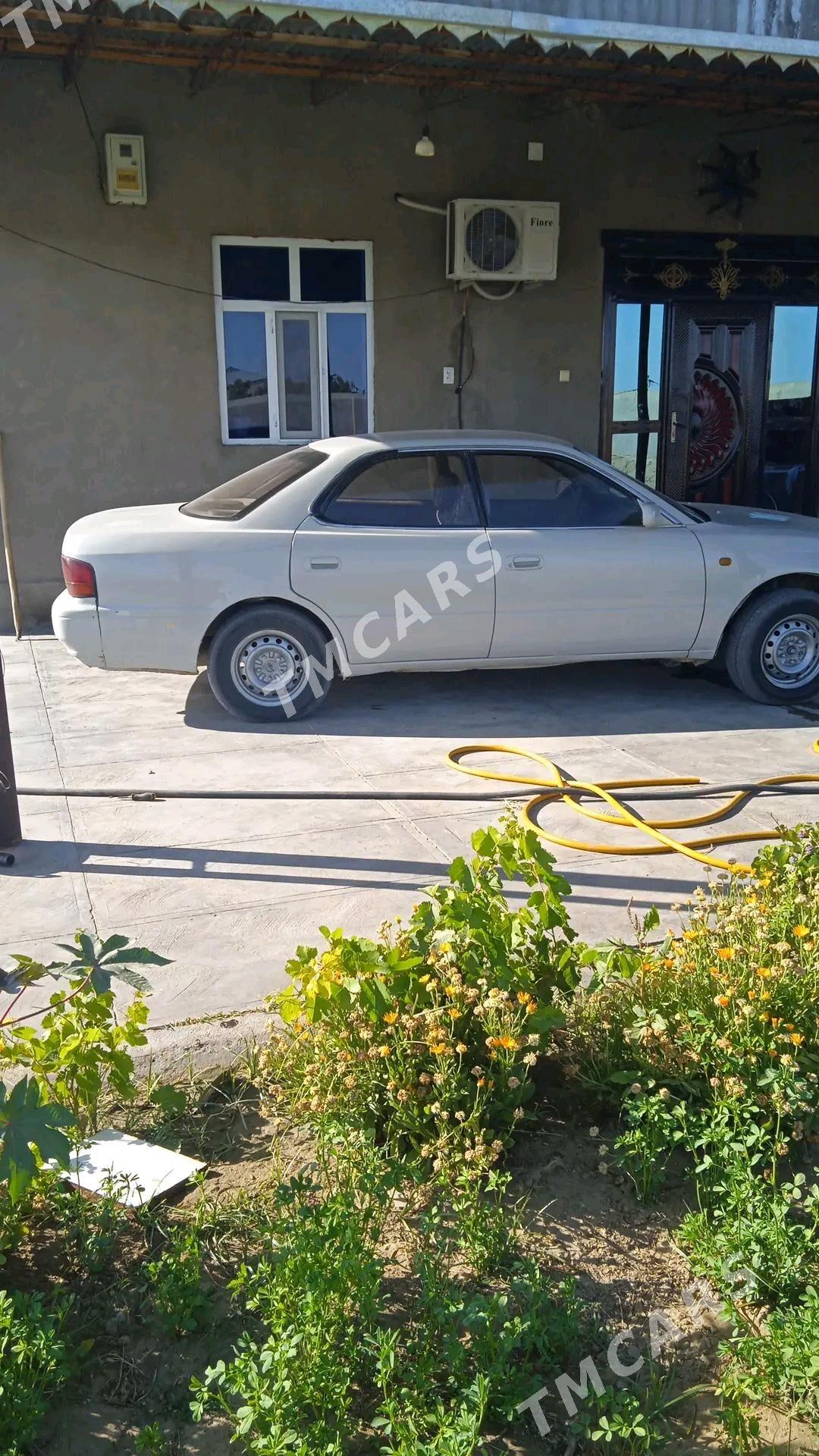 Toyota Camry 1995 - 25 000 TMT - Türkmengala - img 3