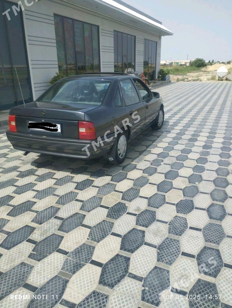 Opel Vectra 1992 - 45 000 TMT - Mary - img 2