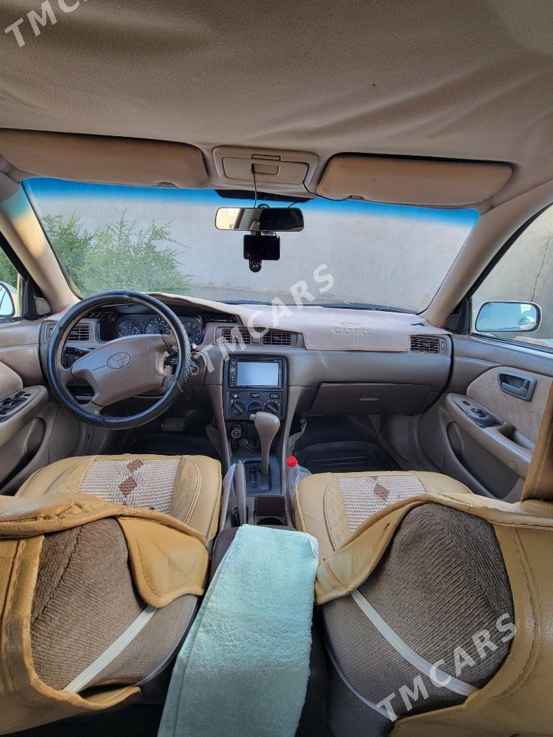 Toyota Camry 2000 - 120 000 TMT - Магданлы - img 6