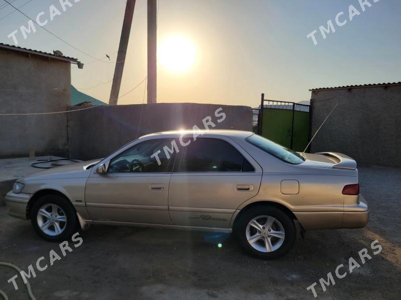 Toyota Camry 2000 - 120 000 TMT - Магданлы - img 4