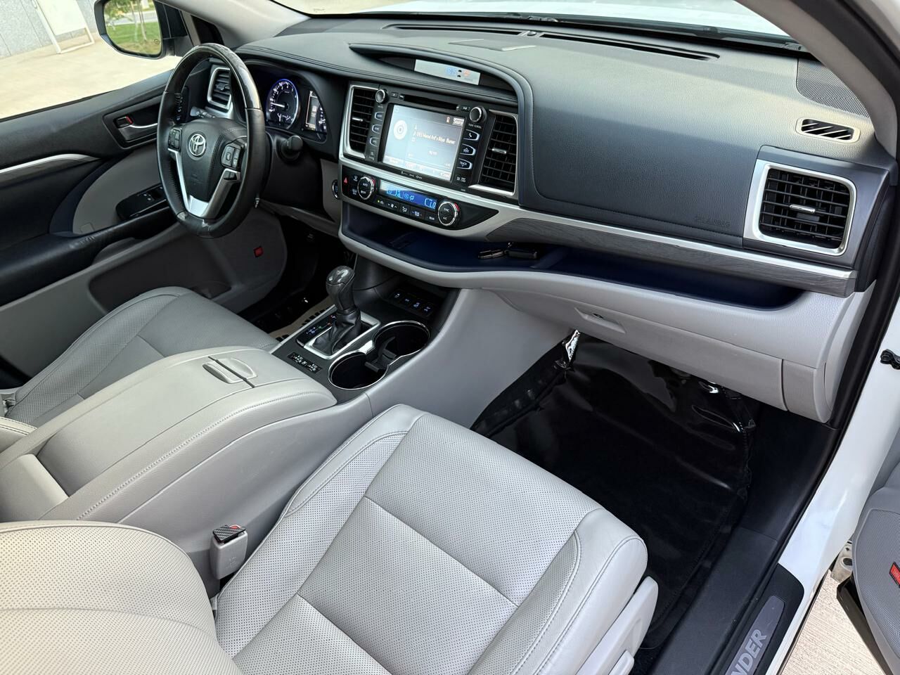 Toyota Highlander 2019 - 520 000 TMT - Aşgabat - img 7