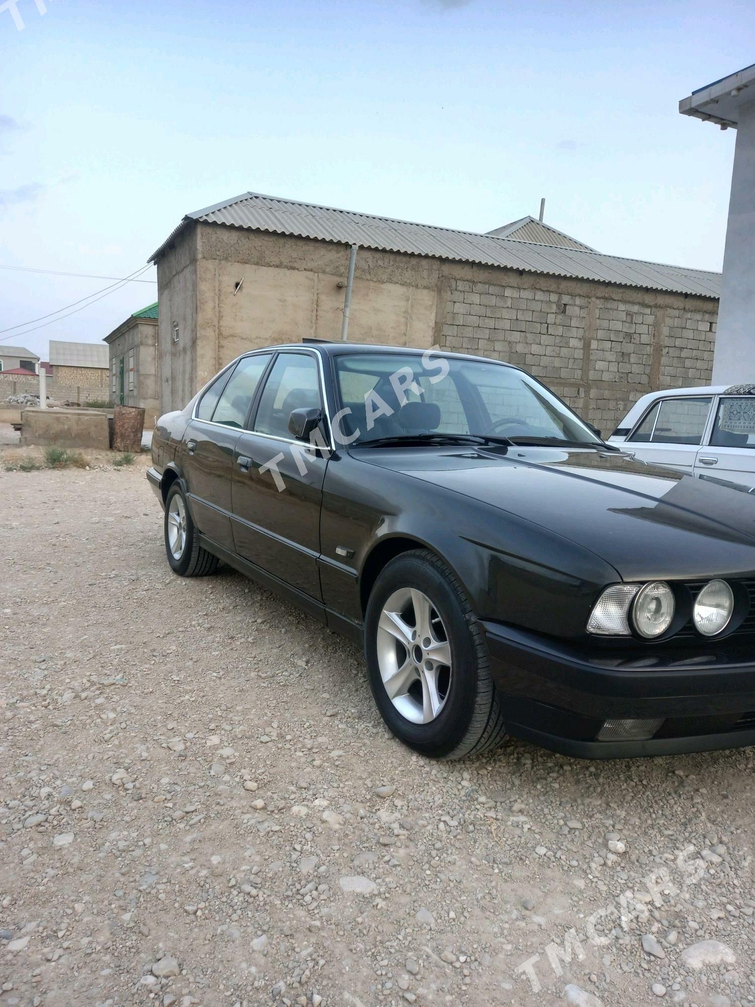 BMW 525 1992 - 70 000 TMT - Balkanabat - img 2