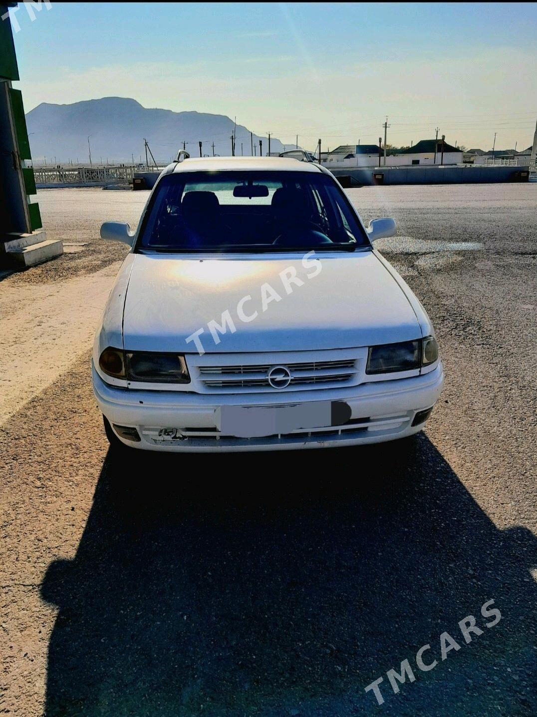 Opel Astra 1997 - 30 000 TMT - Джебел - img 3