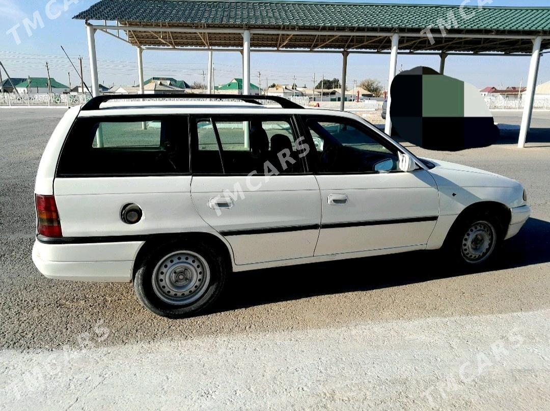 Opel Astra 1997 - 30 000 TMT - Джебел - img 2