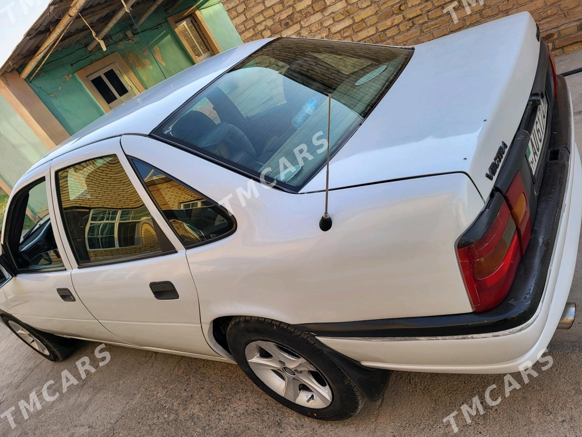 Opel Vectra 1990 - 39 000 TMT - Мары - img 2