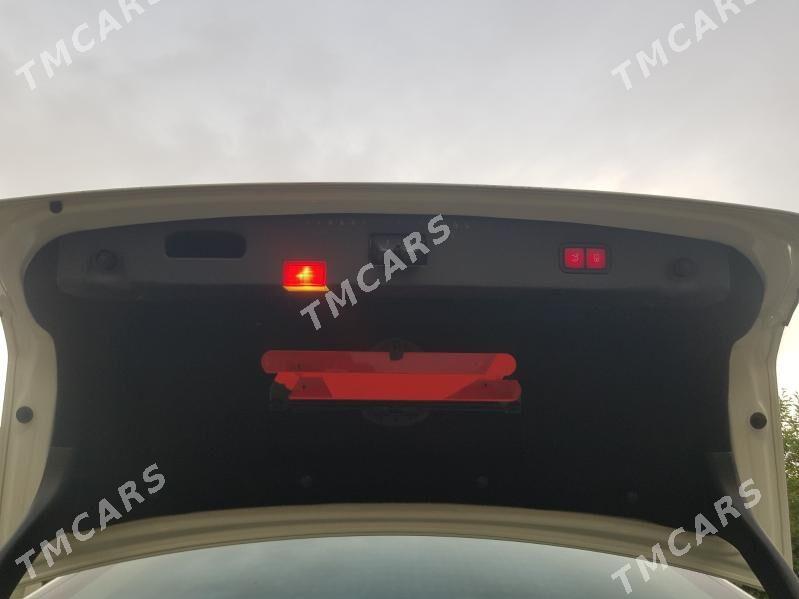 Mercedes-Benz E350 2010 - 370 000 TMT - 30 mkr - img 4
