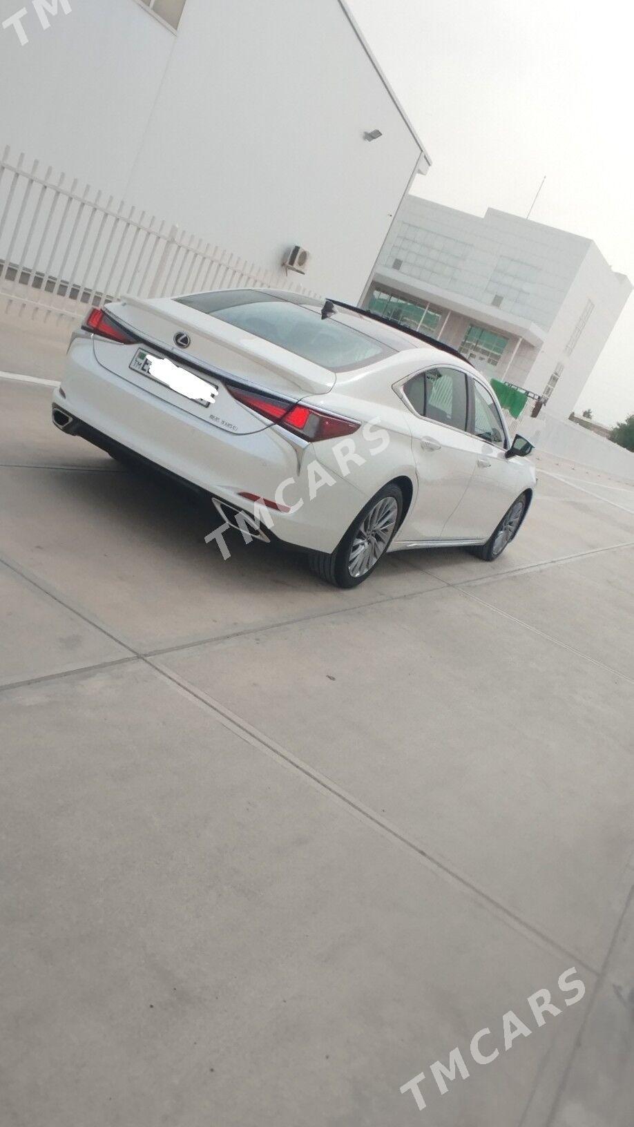 Lexus ES 350 2020 - 585 000 TMT - Бедев - img 6