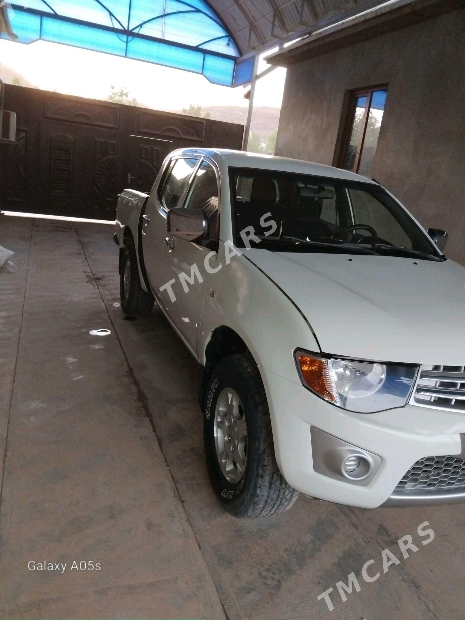 Mitsubishi L200 2010 - 145 000 TMT - Койтендаг - img 5