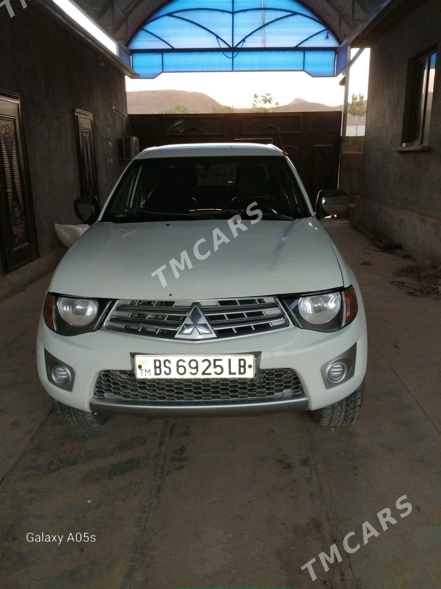 Mitsubishi L200 2010 - 145 000 TMT - Койтендаг - img 7