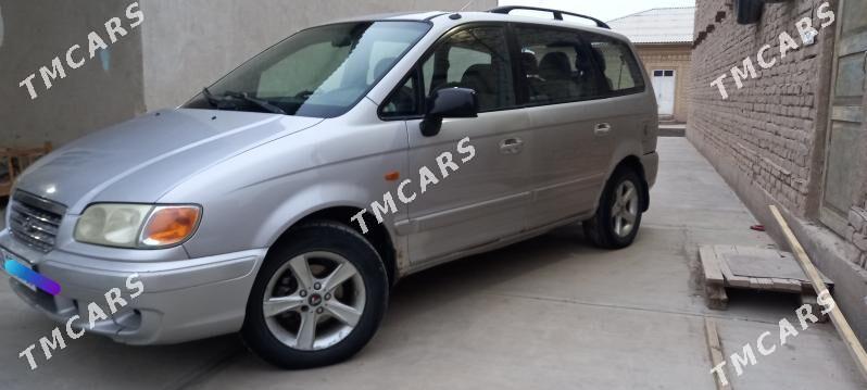Hyundai Trajet 2004 - 70 000 TMT - Шабатский этрап - img 2