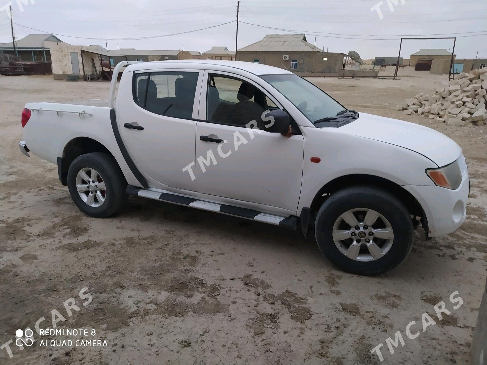 Mitsubishi L200 2007 - 100 000 TMT - Гумдаг - img 1
