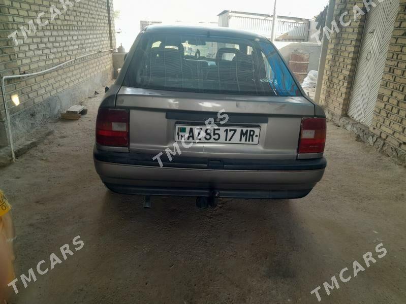 Opel Vectra 1991 - 21 000 TMT - Mary - img 3