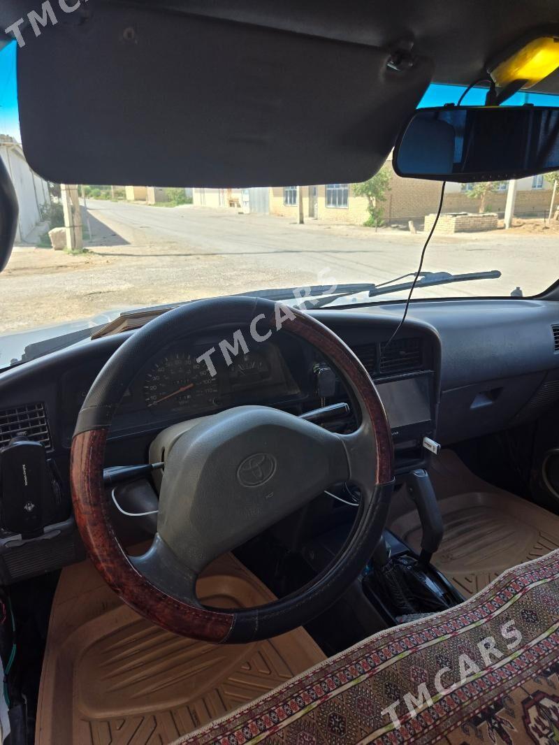 Toyota Hilux 1992 - 82 000 TMT - Wekilbazar - img 4