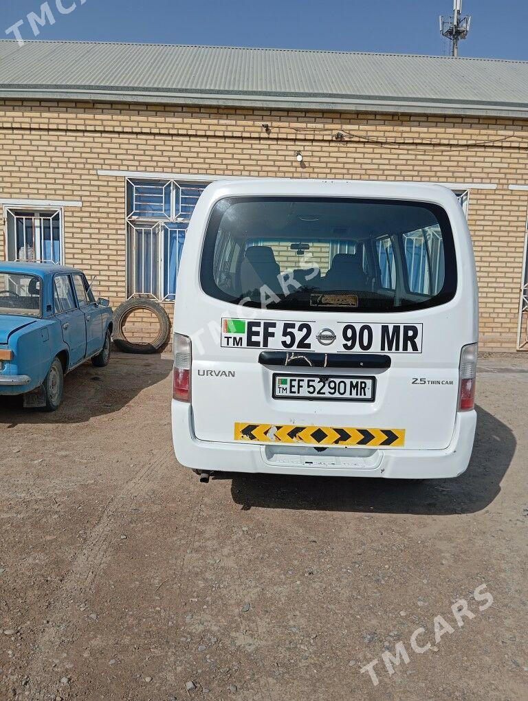 Nissan Urvan 2007 - 160 000 TMT - Mary - img 6