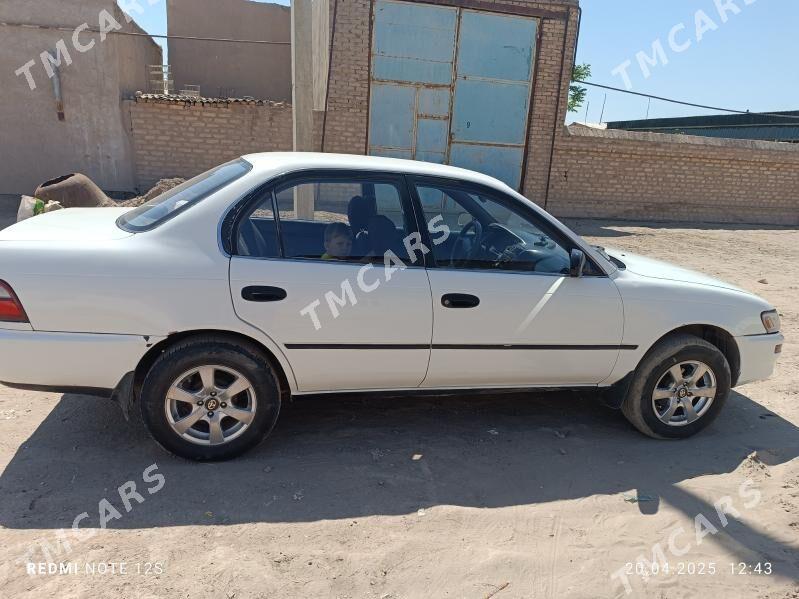 Toyota Corolla 1997 - 70 000 TMT - Кёнеургенч - img 2