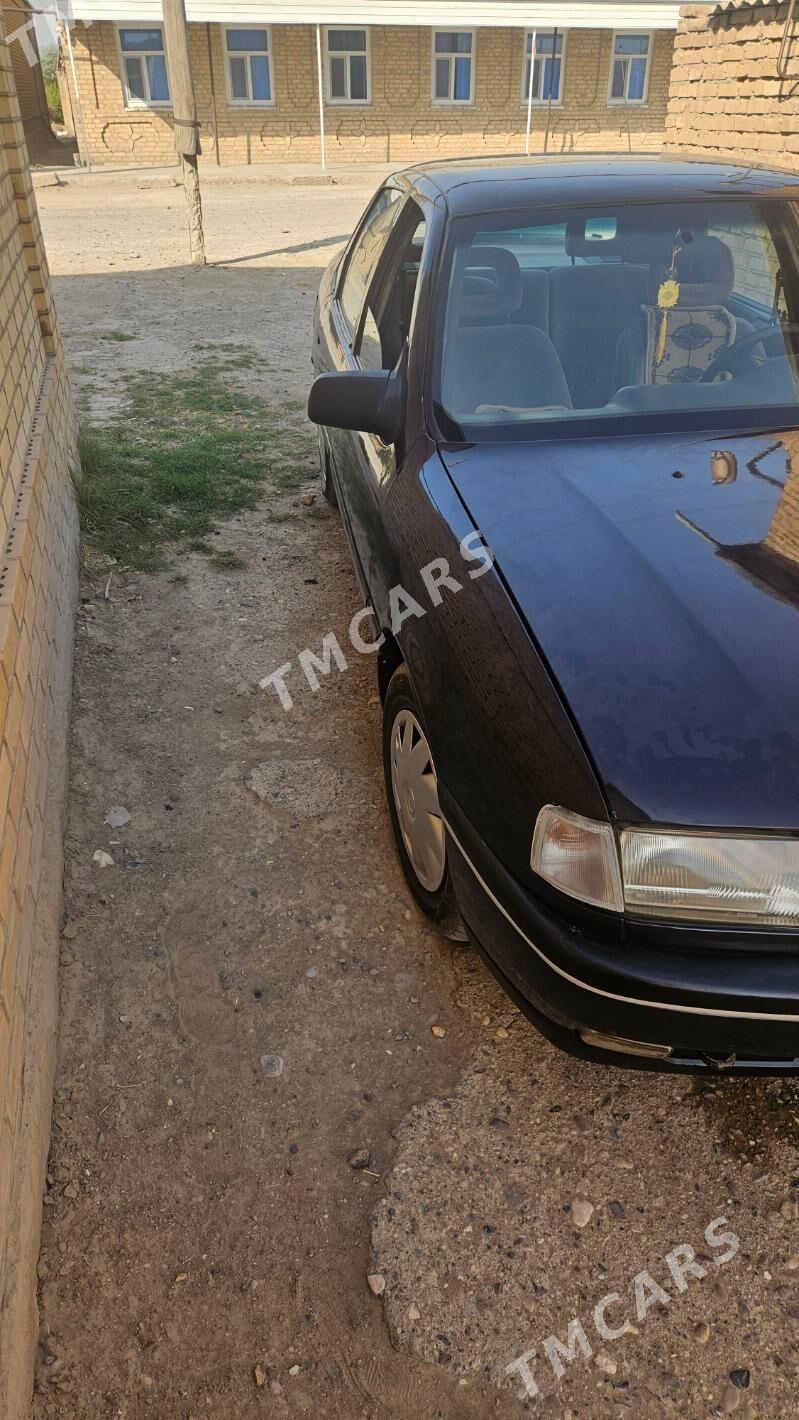 Opel Vectra 1991 - 38 000 TMT - Мары - img 4