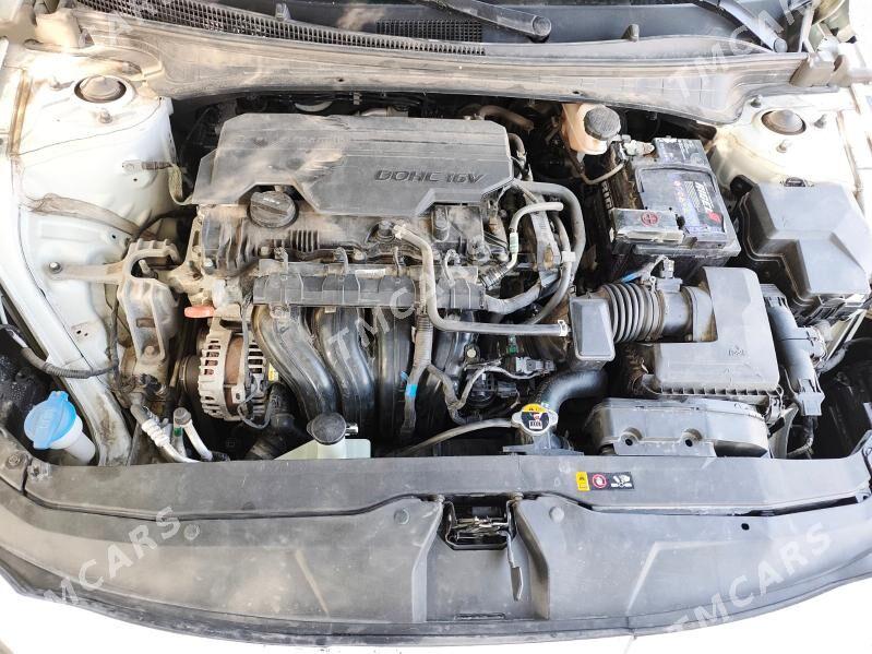 Hyundai Elantra 2021 - 264 000 TMT - Bedew - img 8
