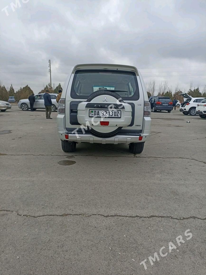 Mitsubishi Pajero 2010 - 220 000 TMT - Шабатский этрап - img 6