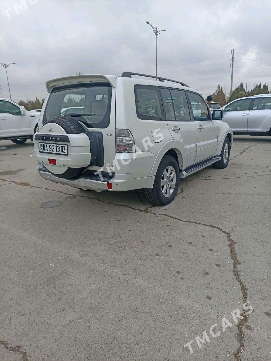Mitsubishi Pajero 2010 - 220 000 TMT - Шабатский этрап - img 4