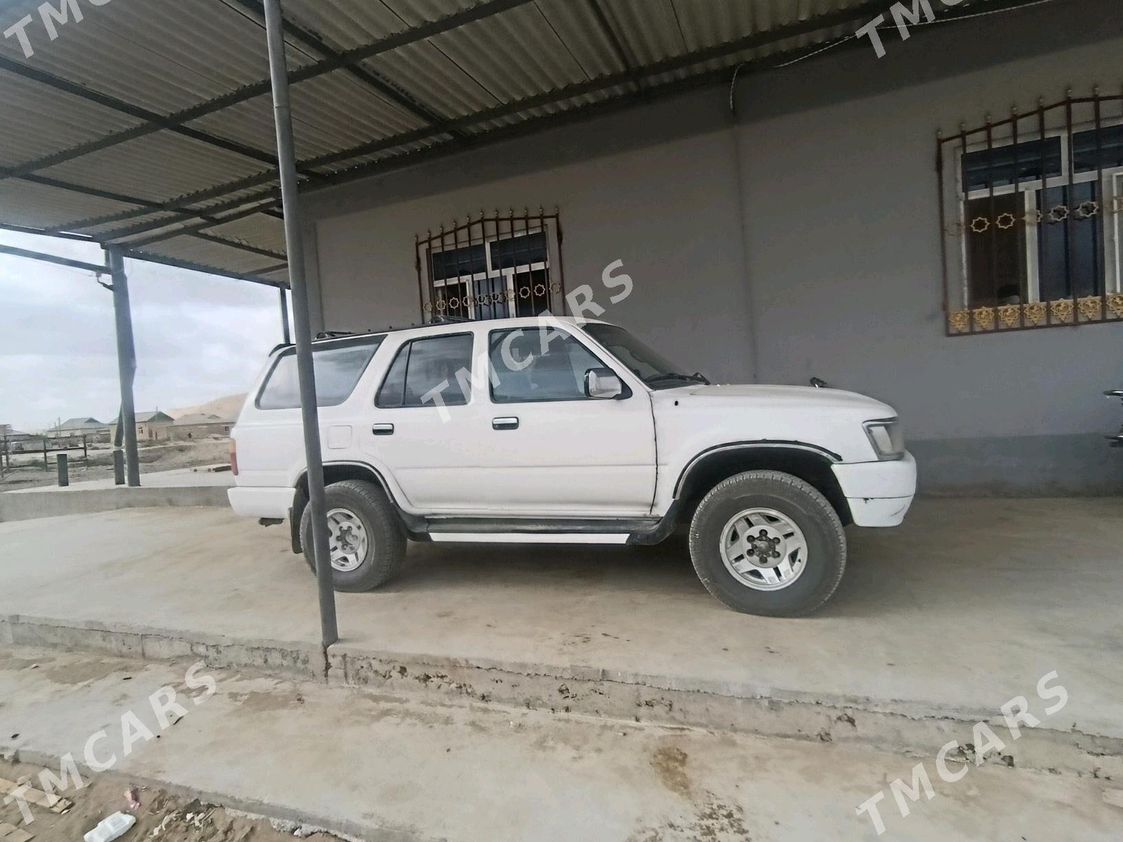 Toyota 4Runner 1993 - 65 000 TMT - Этрек - img 4