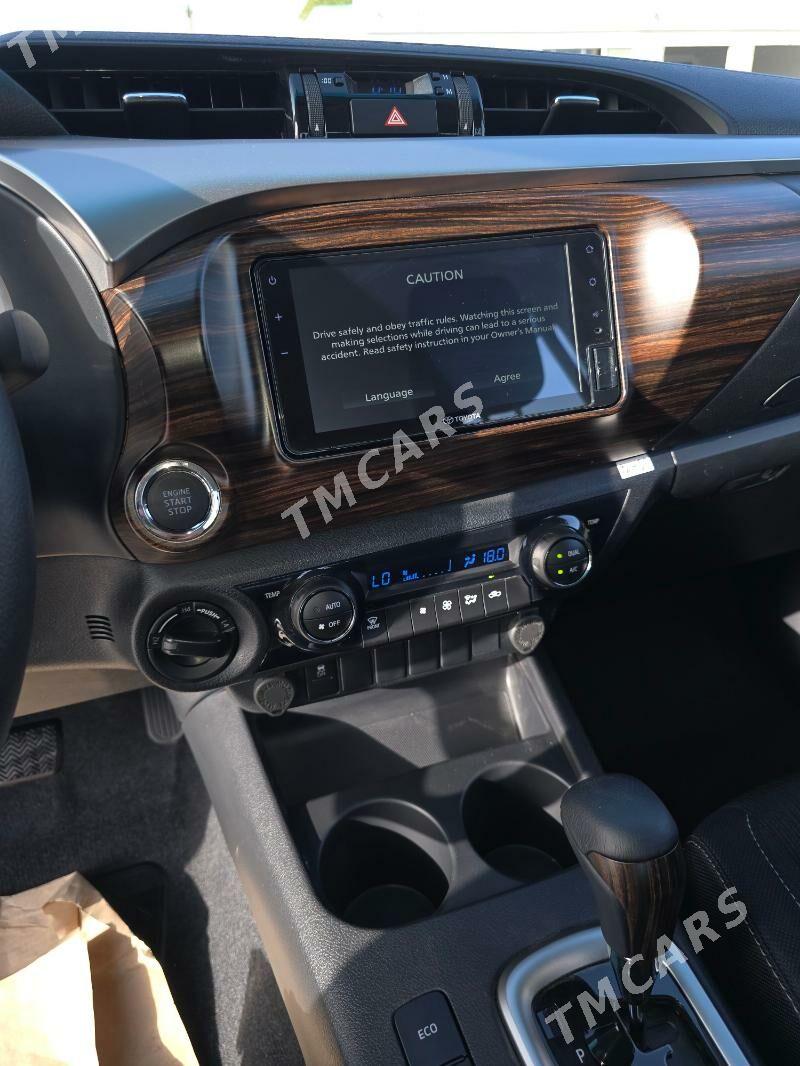 Toyota Hilux 2025 - 692 000 TMT - Aşgabat - img 6
