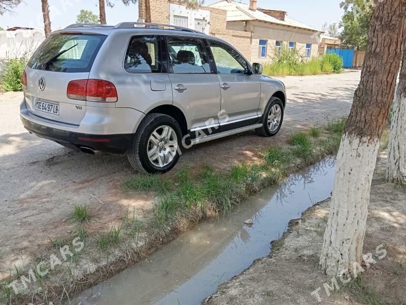 Volkswagen Touareg 2004 - 120 000 TMT - Туркменабат - img 3