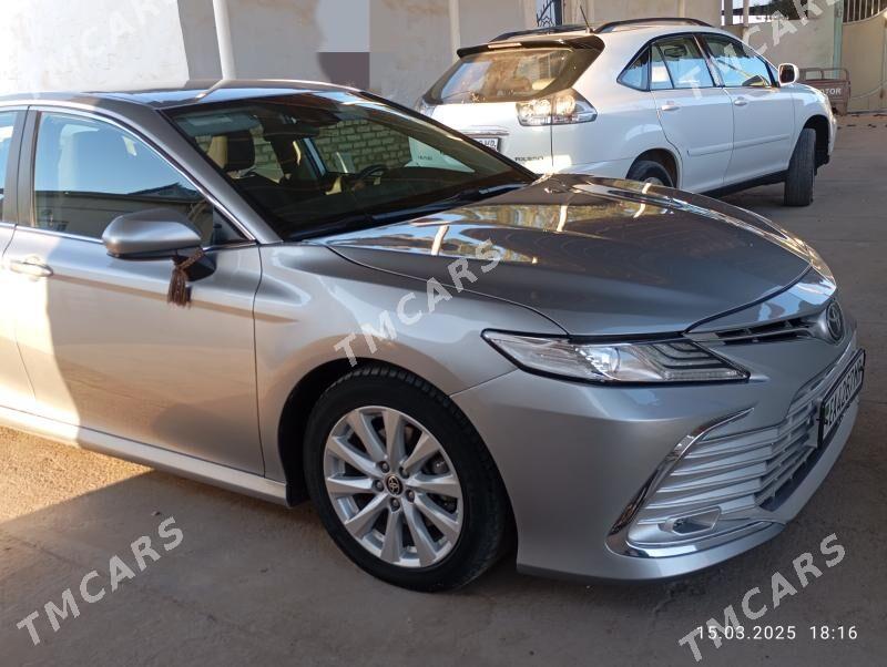 Toyota Camry 2020 - 295 000 TMT - Baýramaly - img 2