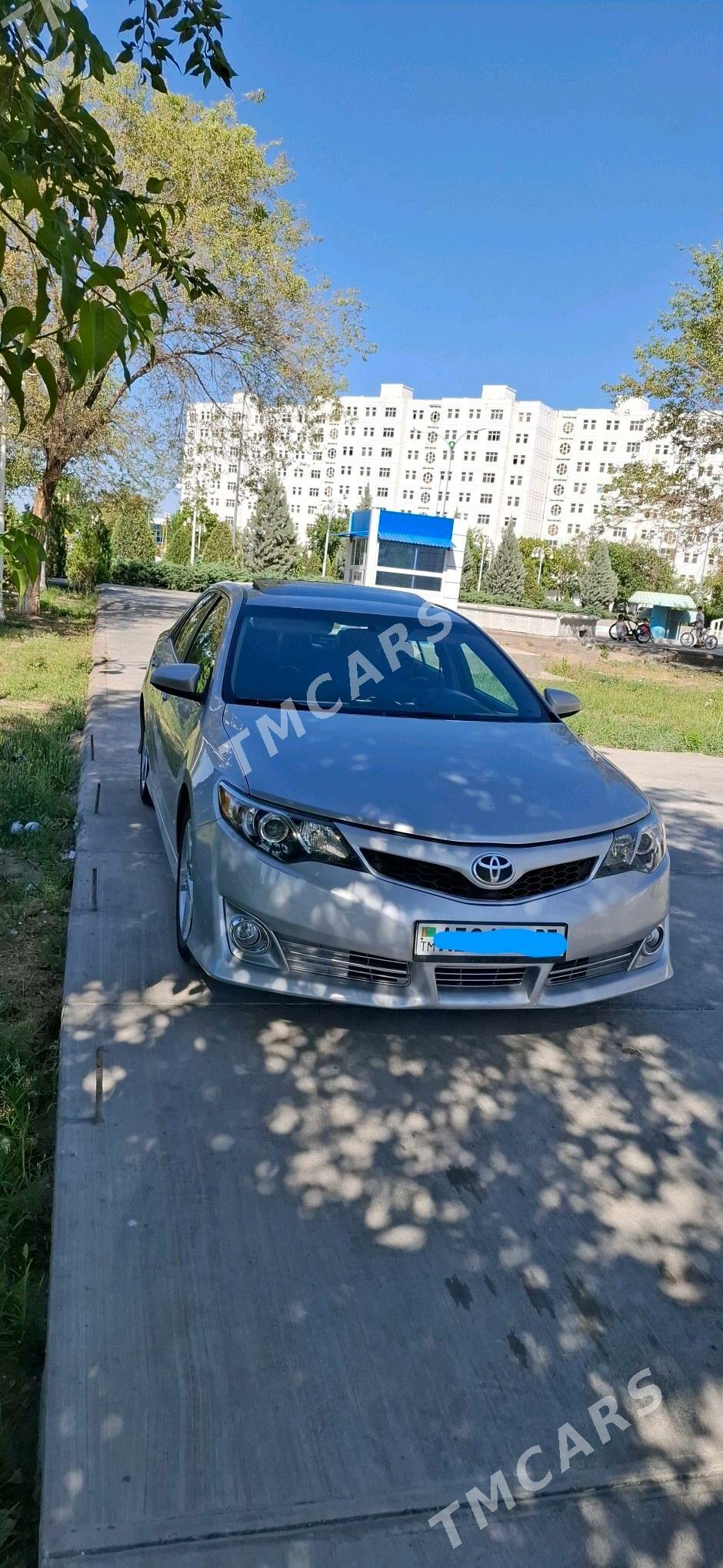 Toyota Camry 2012 - 215 000 TMT - Дашогуз - img 2