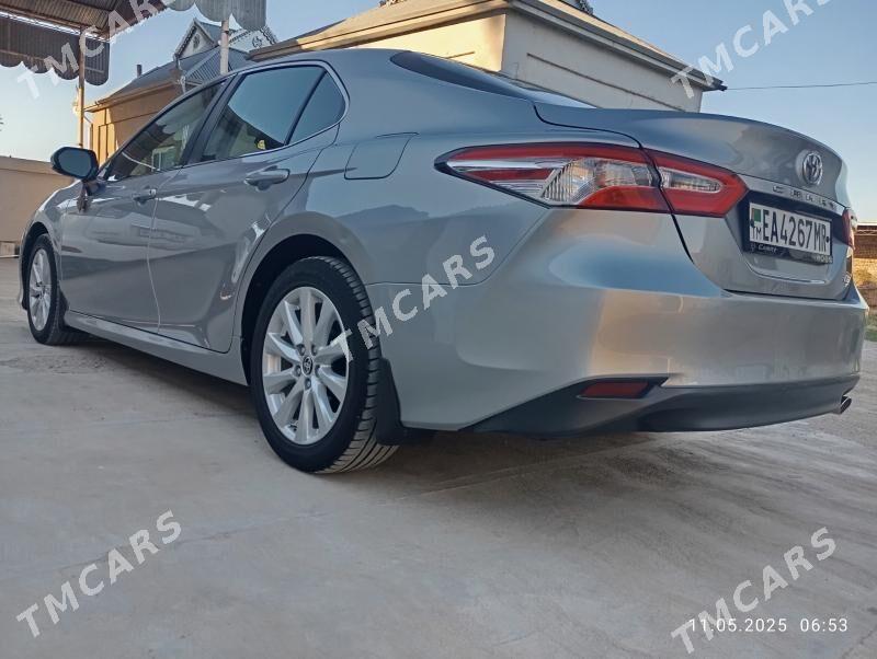 Toyota Camry 2020 - 295 000 TMT - Baýramaly - img 9