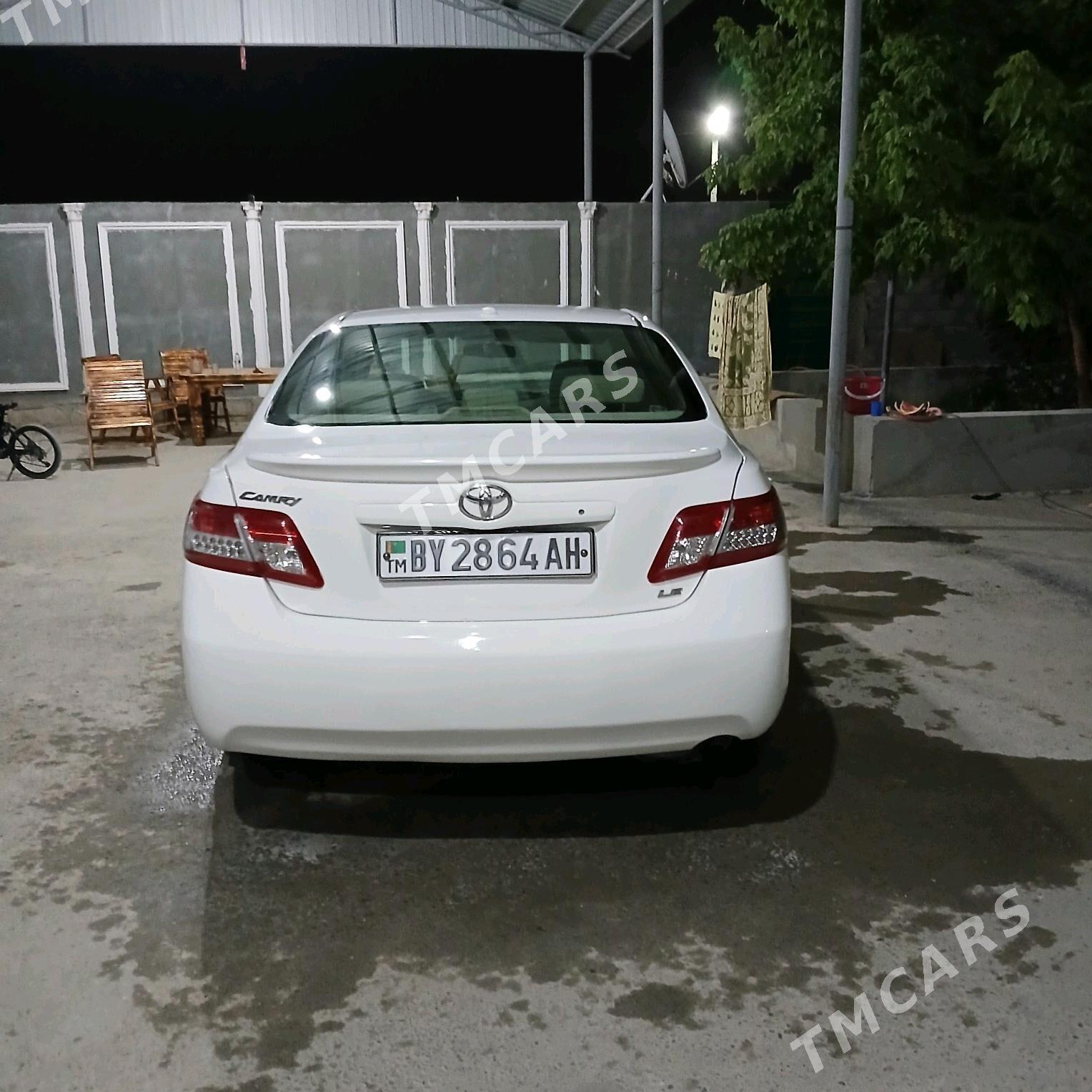 Toyota Camry 2010 - 170 000 TMT - Gökdepe - img 4