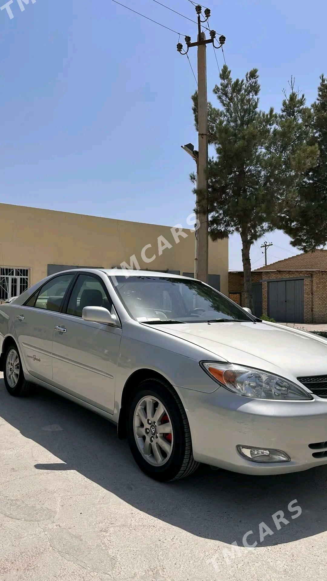 Toyota Camry 2003 - 160 000 TMT - Халач - img 3