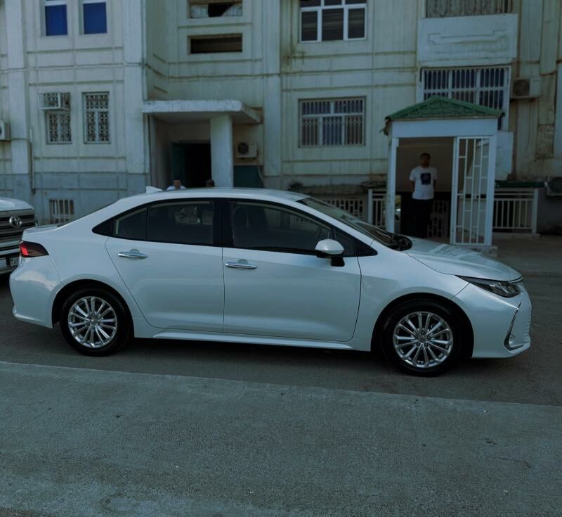 Toyota Corolla 2020 - 230 000 TMT - Aşgabat - img 4
