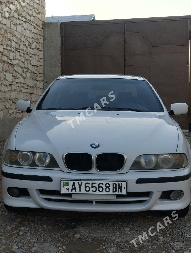 BMW E39 2003 - 110 000 TMT - Gyzylarbat - img 2