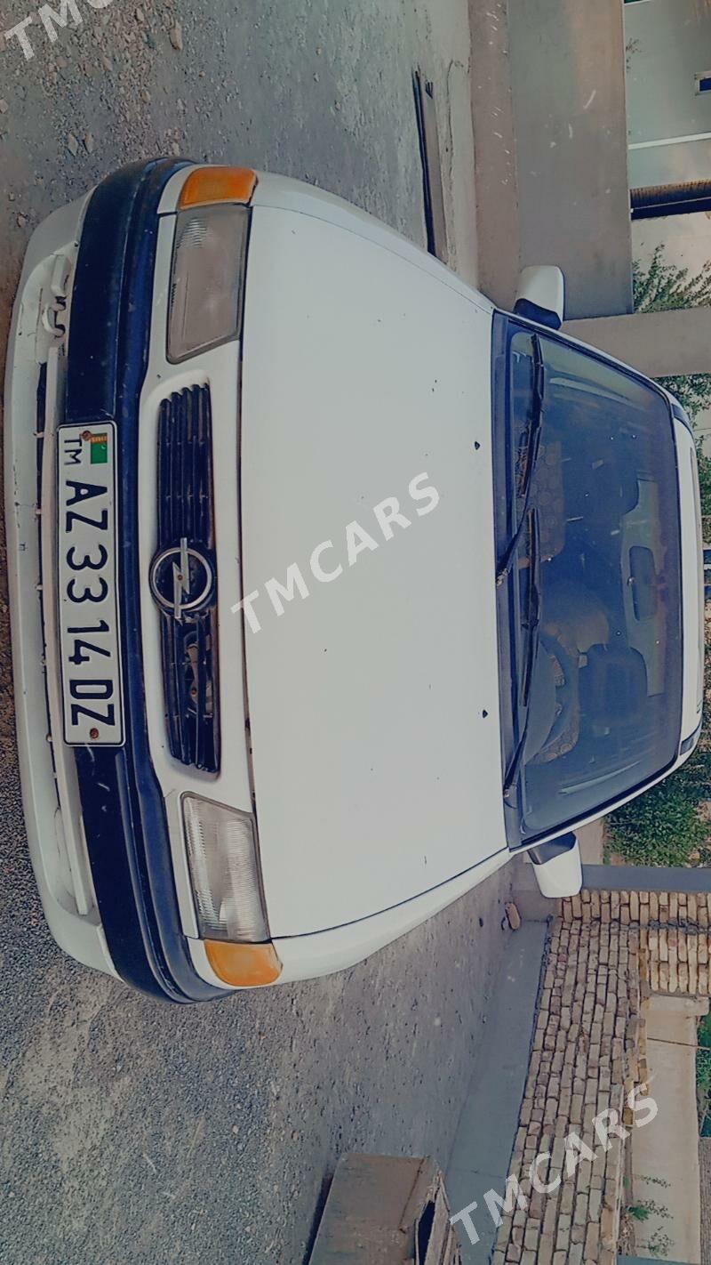 Opel Astra 1994 - 25 000 TMT - Губадаг - img 2