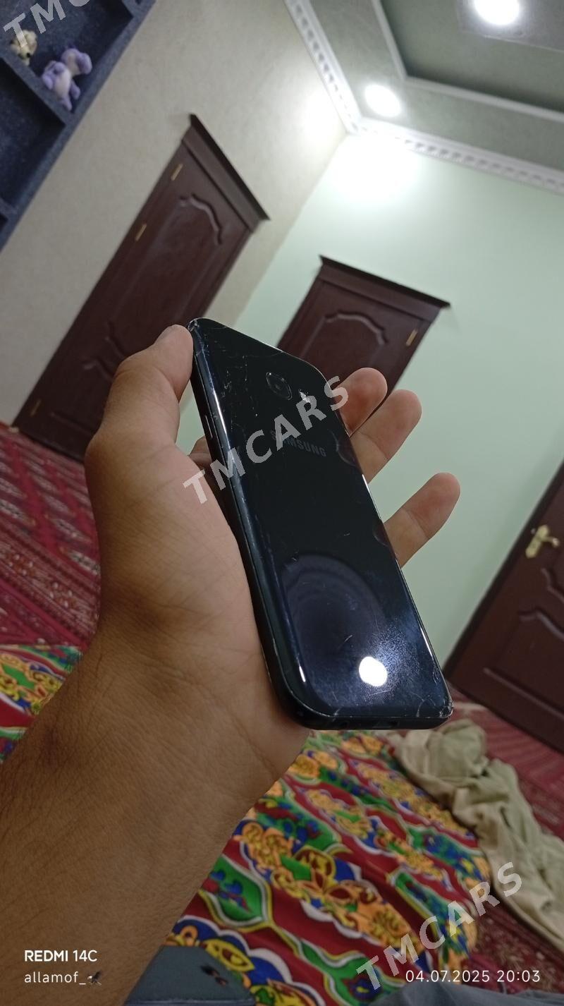 samsung a5 17 - Губадаг - img 5
