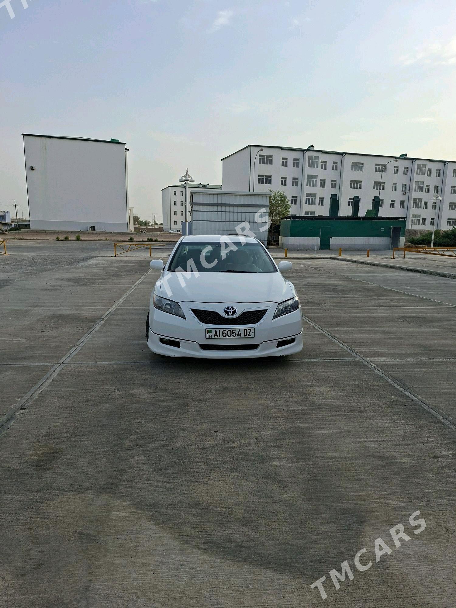 Toyota Camry 2007 - 140 000 TMT - Гурбансолтан Едже - img 3