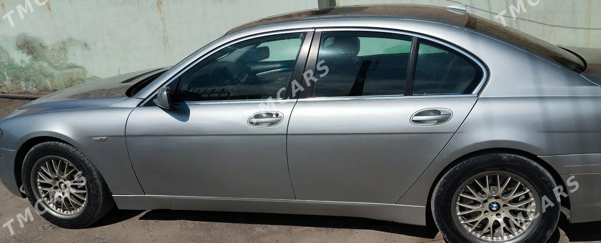 BMW 740 2004 - 66 000 TMT - Kaka - img 2