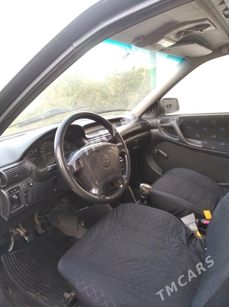Opel Astra 1994 - 32 000 TMT - Daşoguz - img 8