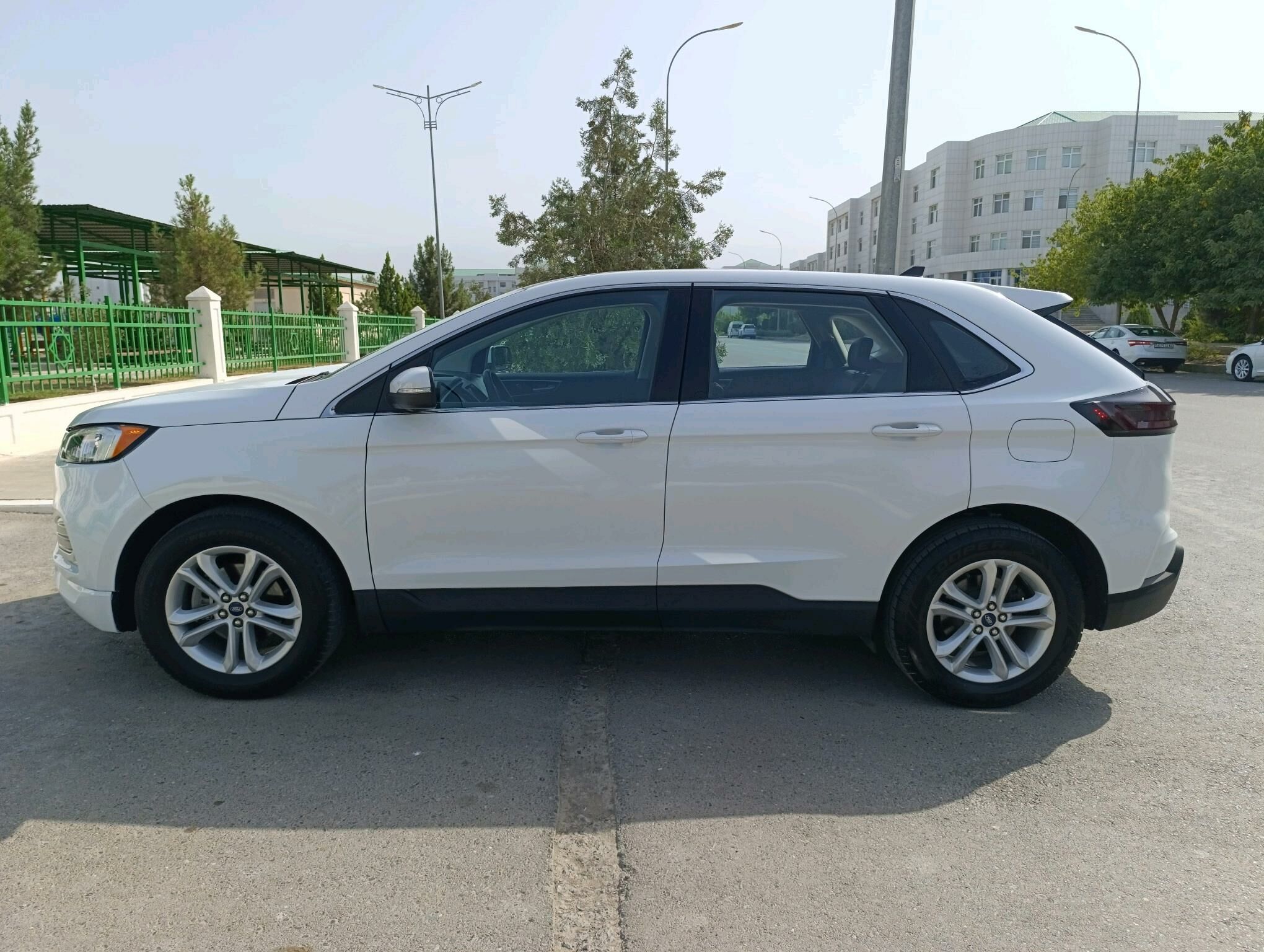 Ford Edge 2021 - 370 000 TMT - Гуртли - img 9
