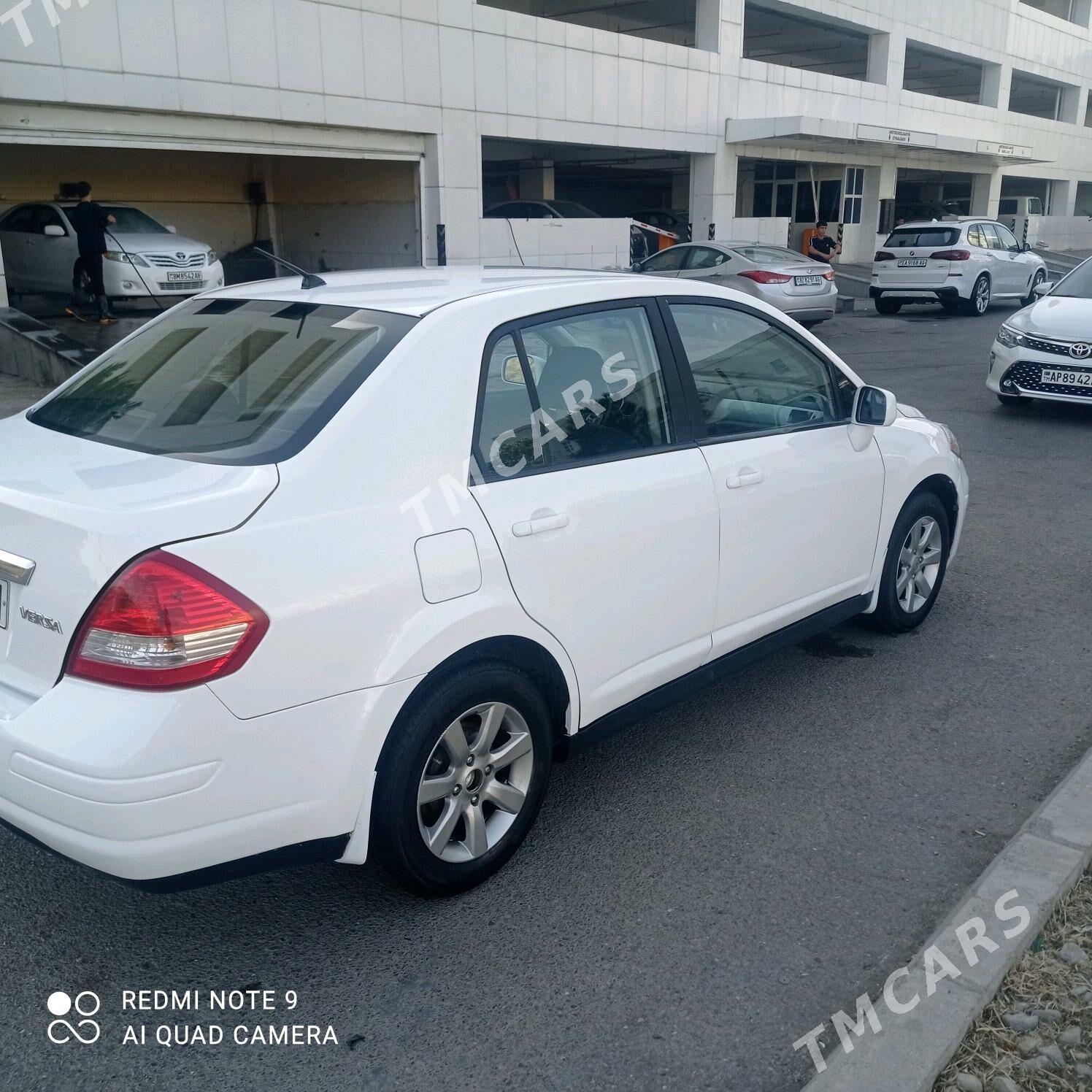Nissan Versa 2009 - 112 000 TMT - Tejen - img 3