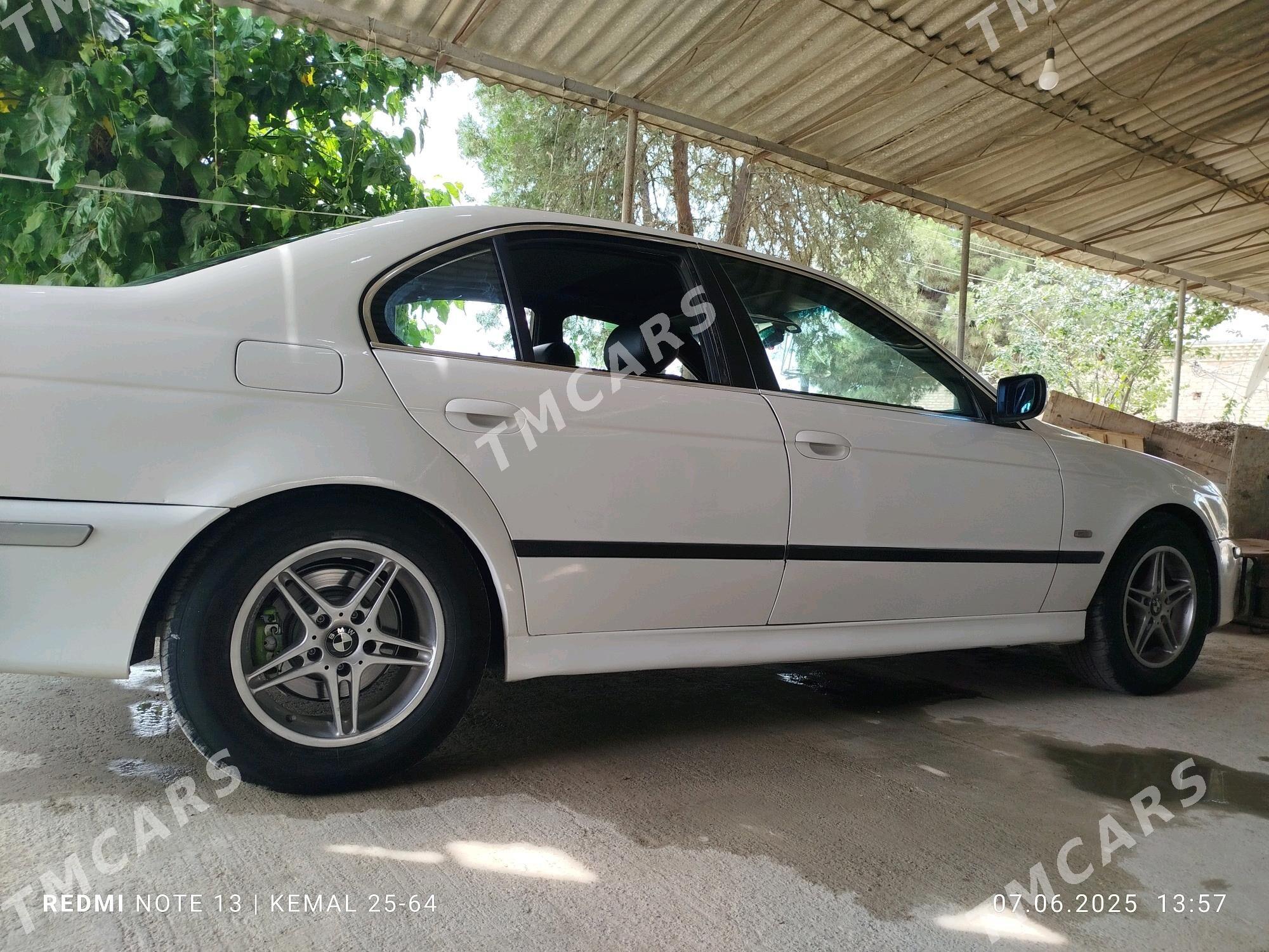 BMW E39 1998 - 100 000 TMT - Бахарден - img 3