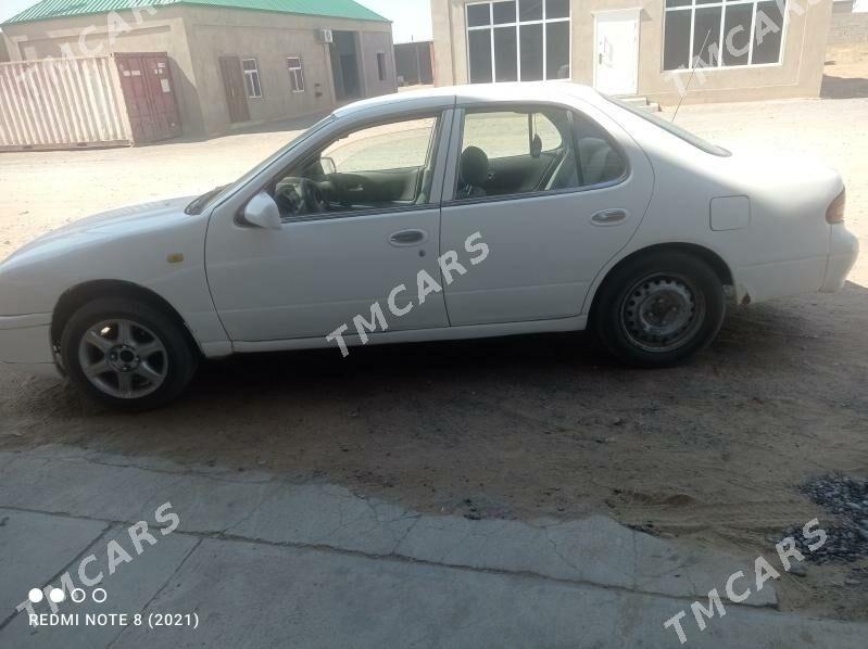 Nissan Bluebird 1997 - 16 000 TMT - Ак-Бугдайский этрап - img 3