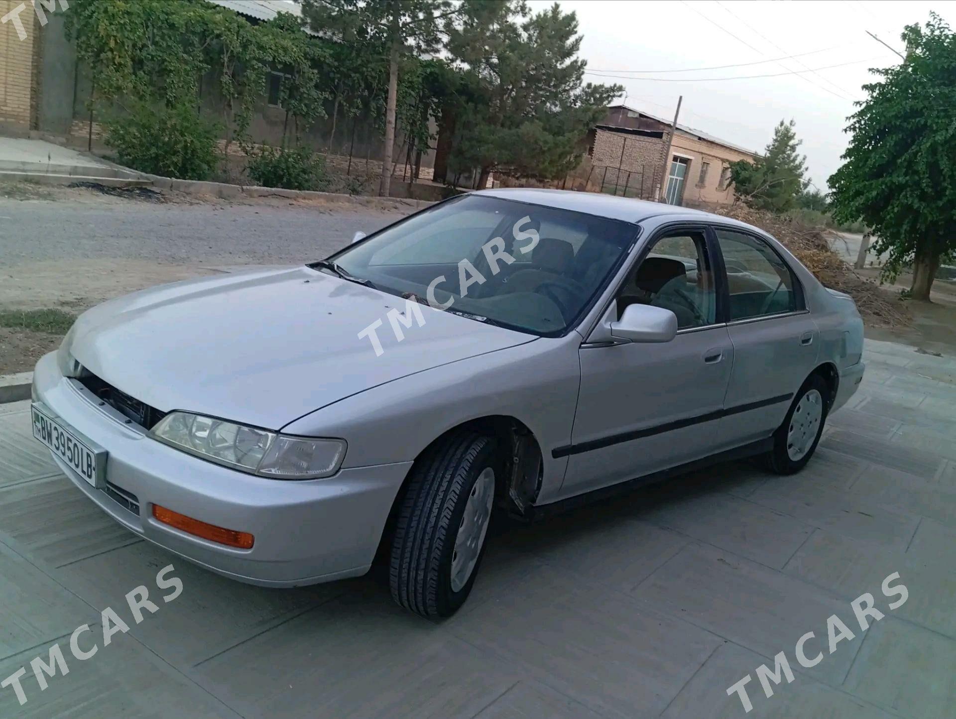 Opel Vectra 1996 - 40 000 TMT - Çärjew - img 4