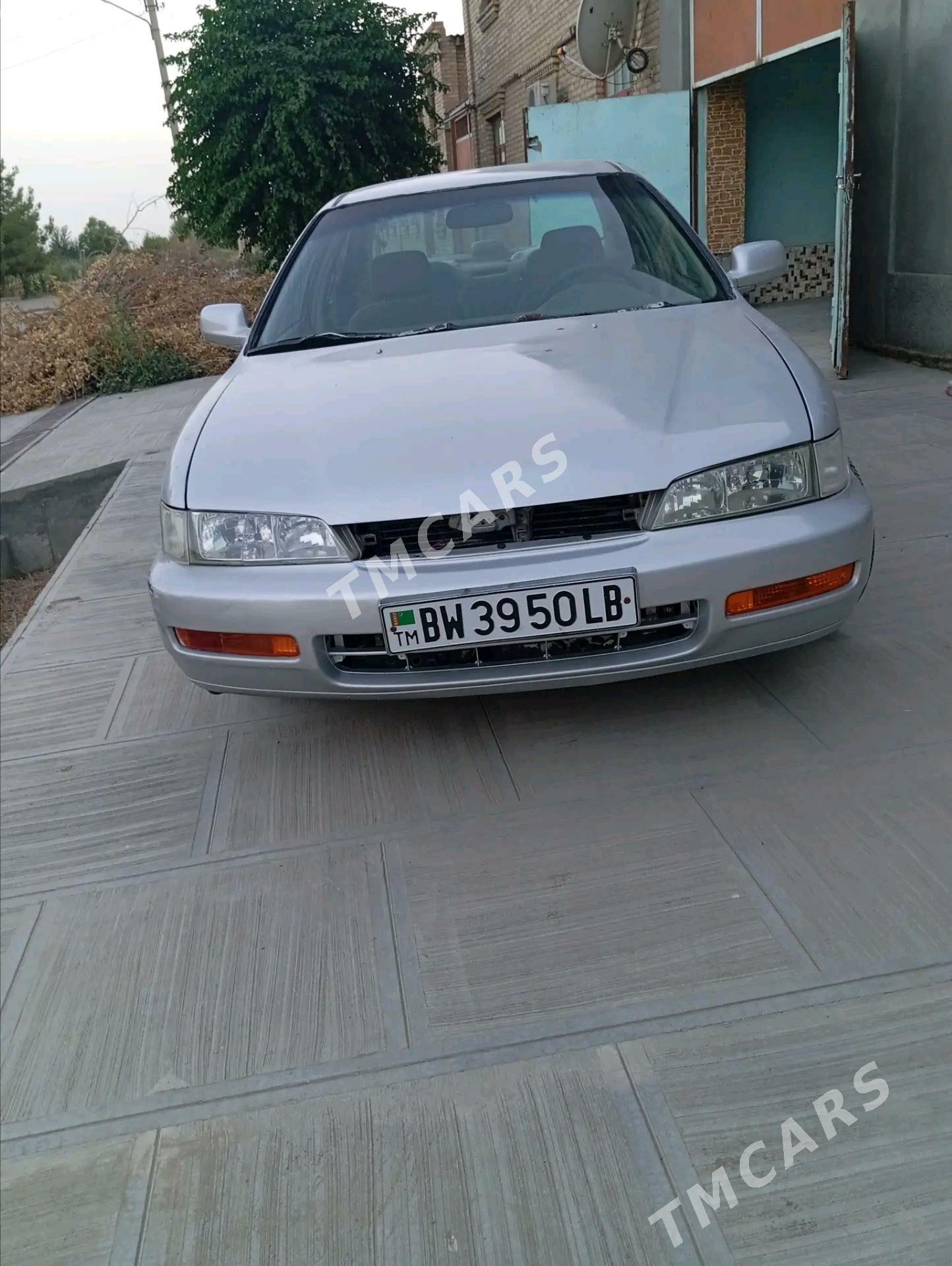 Opel Vectra 1996 - 40 000 TMT - Çärjew - img 3