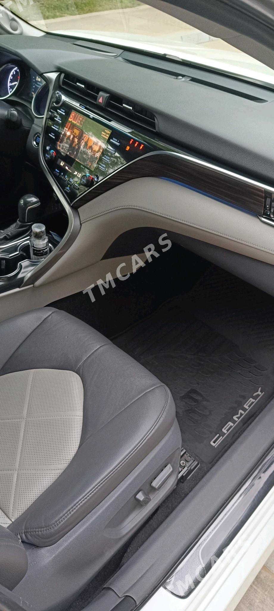 Toyota Camry 2018 - 420 000 TMT - Ашхабад - img 2