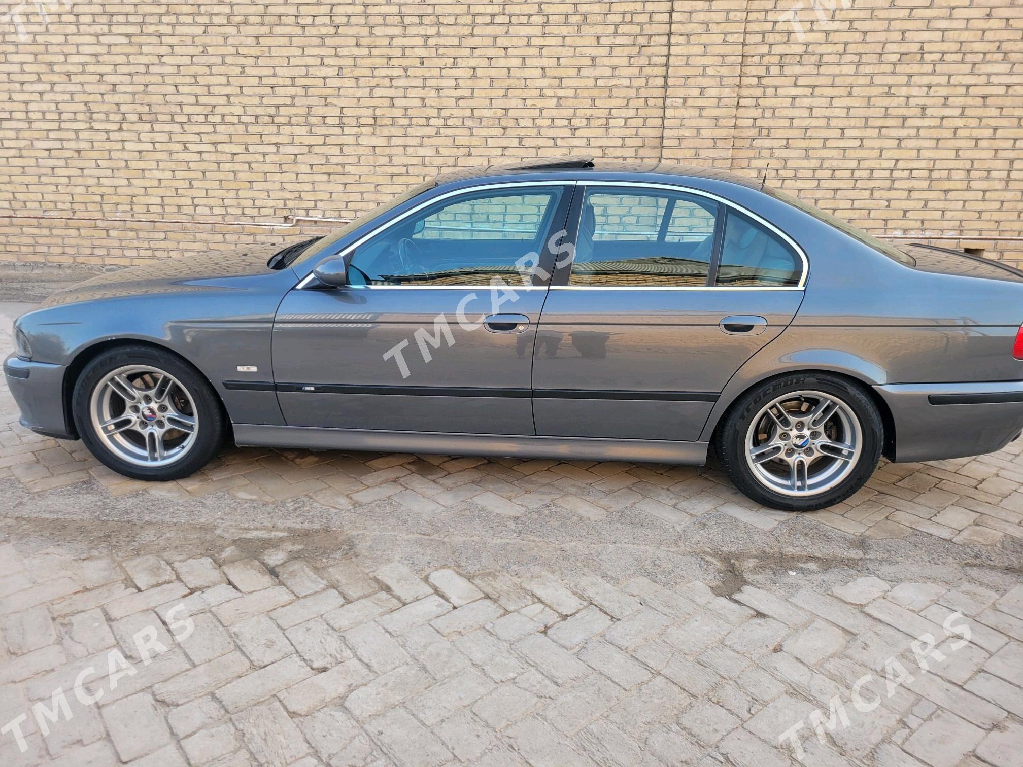 BMW 540 2001 - 125 000 TMT - Байрамали - img 5