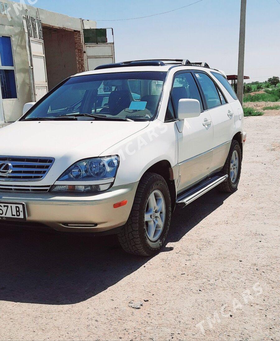 Lexus RX 300 2000 - 170 000 TMT - Дянев - img 2